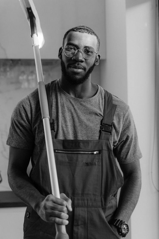 Devon Marsh, Senior Mover at New Evolution Movers